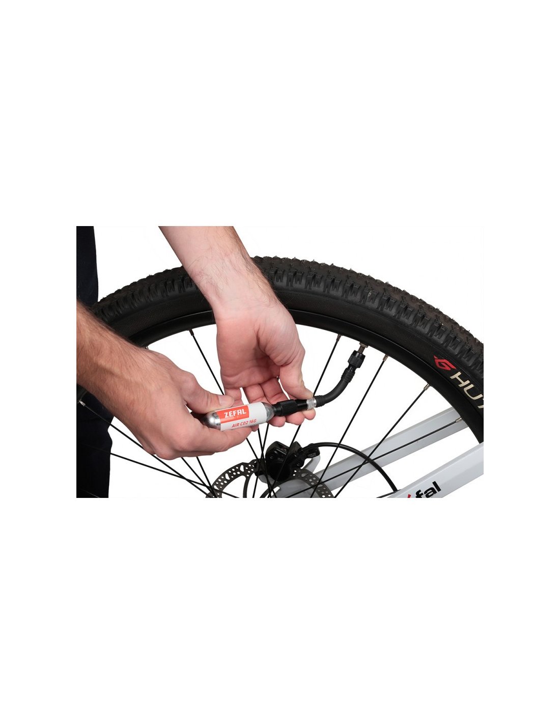Neumáticos: Cartuchos de CO2 para el inflado de tus ruedas.